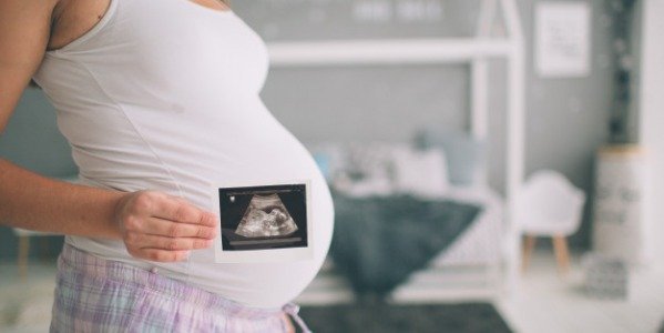 4 raisons d’utiliser une carte à gratter annonce grossesse